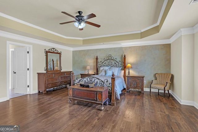 522 Thomas Drive, Loganville, GA 30052