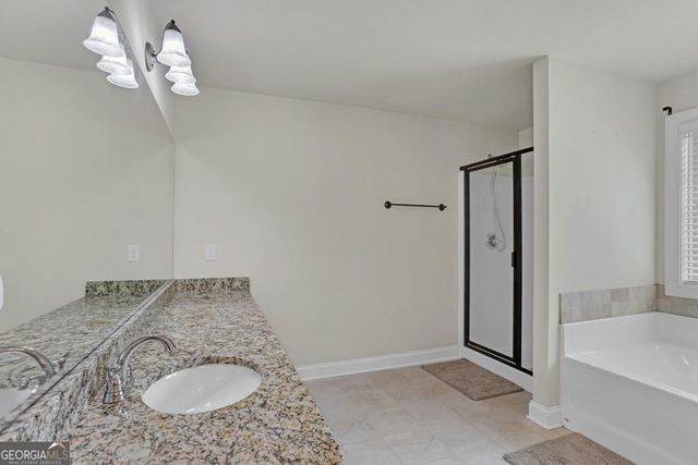 522 Thomas Drive, Loganville, GA 30052