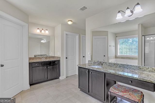 522 Thomas Drive, Loganville, GA 30052