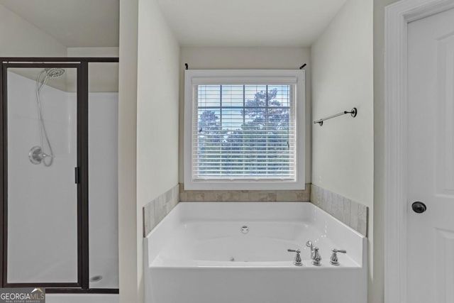 522 Thomas Drive, Loganville, GA 30052