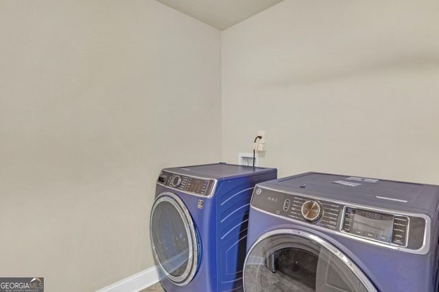 522 Thomas Drive, Loganville, GA 30052