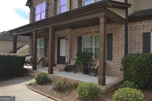 522 Thomas Drive, Loganville, GA 30052