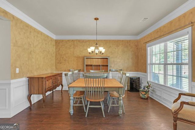 522 Thomas Drive, Loganville, GA 30052