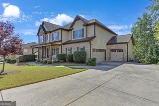 522 Thomas Drive, Loganville, GA 30052