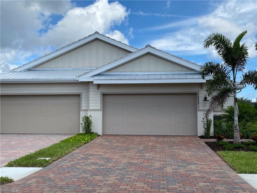 14639 Edgewater CIR, Naples, FL 34114