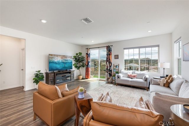 41031 Burnet Street, Lake Elsinore, CA 92532