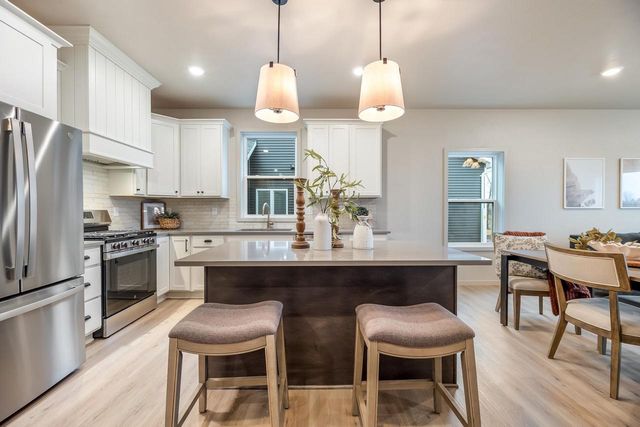 3722 CALLALILLY LANE, Appleton, WI 54913