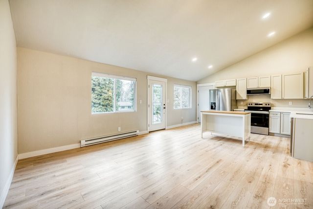 20420 147th Avenue SE, Kent, WA 98042