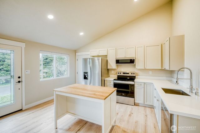 20420 147th Avenue SE, Kent, WA 98042