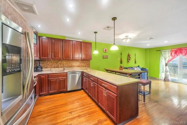 10314 Rockaway Beach Boulevard 2B, Rockaway Park, NY 11694