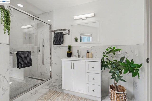 109 Alta Vista Way, Daly City, CA 94014