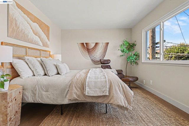 109 Alta Vista Way, Daly City, CA 94014