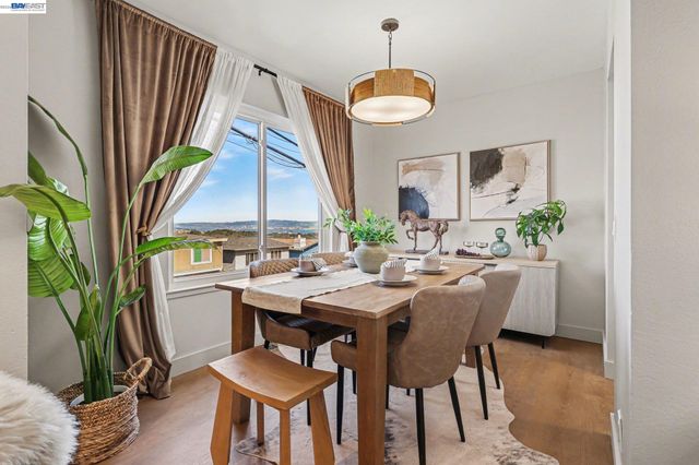 109 Alta Vista Way, Daly City, CA 94014