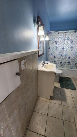 1591 Garfield Avenue, Lincoln Park, MI 48146