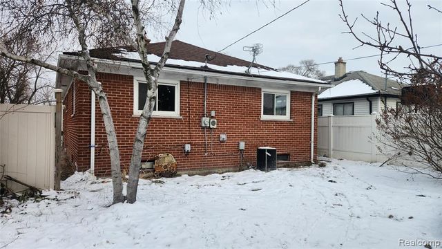 1591 Garfield Avenue, Lincoln Park, MI 48146