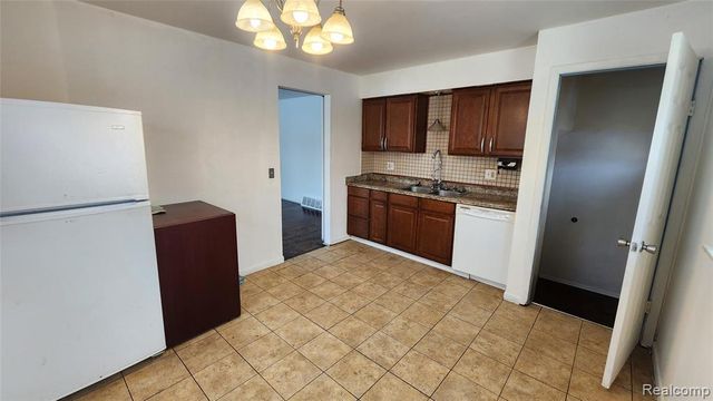 1591 Garfield Avenue, Lincoln Park, MI 48146