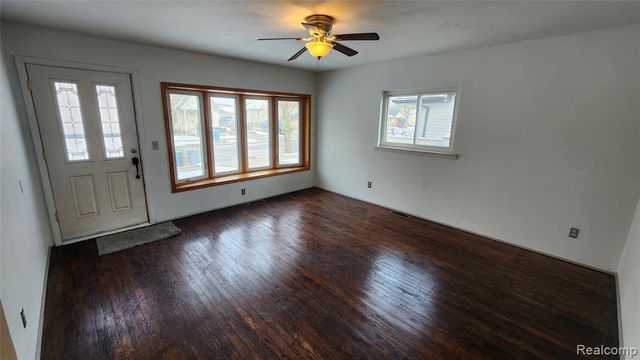 1591 Garfield Avenue, Lincoln Park, MI 48146