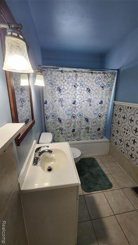 1591 Garfield Avenue, Lincoln Park, MI 48146