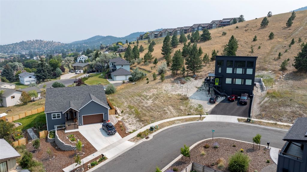 437 S Fee Street, Helena, MT 59601 photo 2