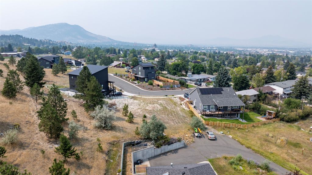 437 S Fee Street, Helena, MT 59601 photo 3