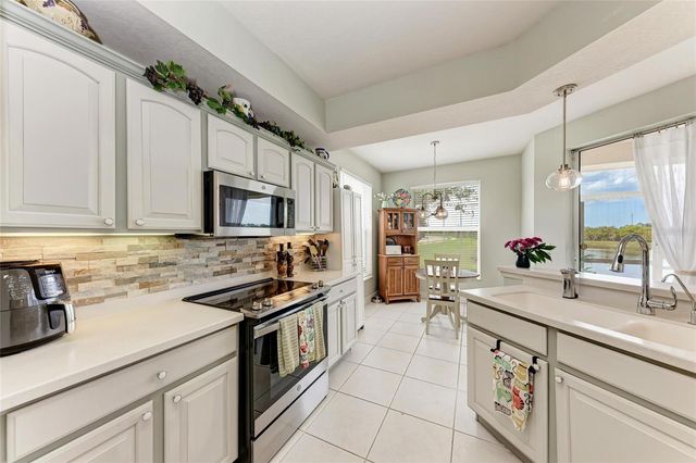 23261 BANBURY WAY 501, Venice, FL 34293