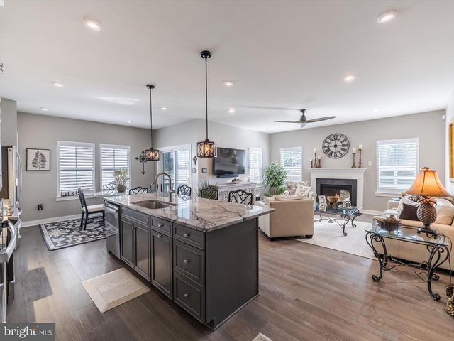 230 ANGLESEY DR, Middletown, DE 19709