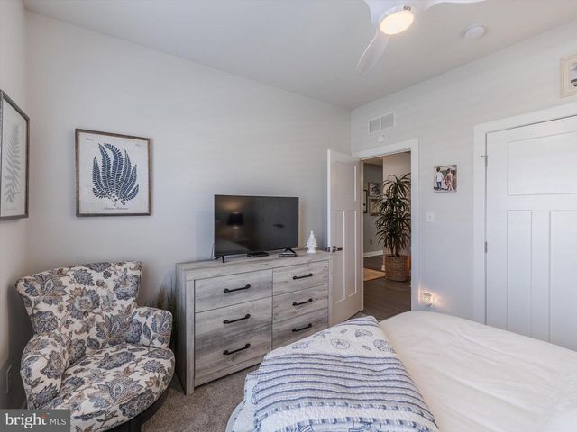 230 ANGLESEY DR, Middletown, DE 19709