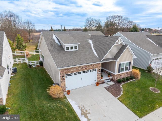 230 ANGLESEY DR, Middletown, DE 19709