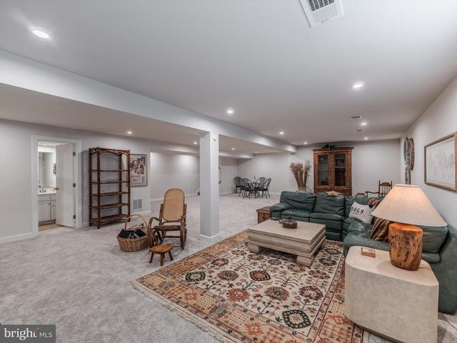 230 ANGLESEY DR, Middletown, DE 19709