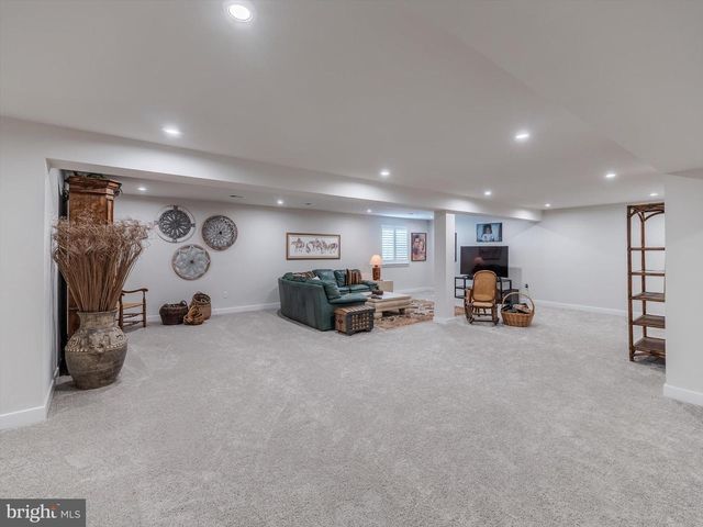 230 ANGLESEY DR, Middletown, DE 19709