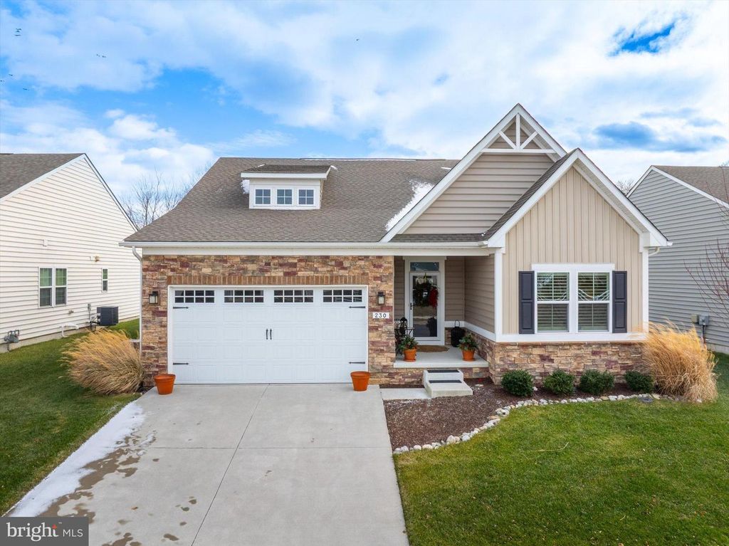 230 ANGLESEY DR, Middletown, DE 19709