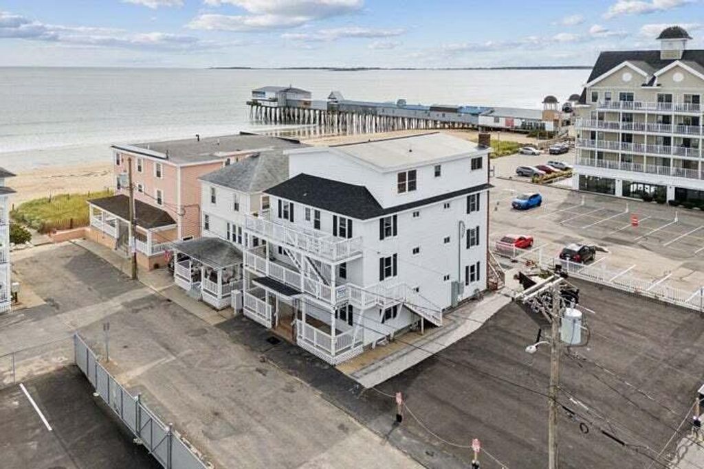5 Kinney Avenue 103, Old Orchard Beach, ME 04064 — exterior