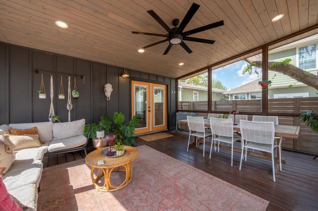 1914 Alegria RD, Austin, TX 78757