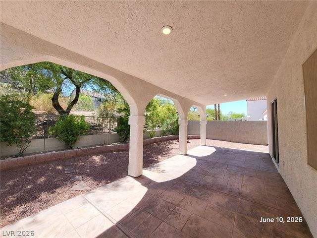109 Montesol Drive, Henderson, NV 89012