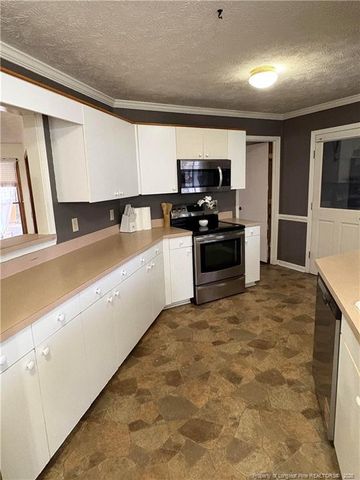 909 Flintwood Road, Fayetteville, NC 28314