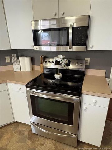 909 Flintwood Road, Fayetteville, NC 28314