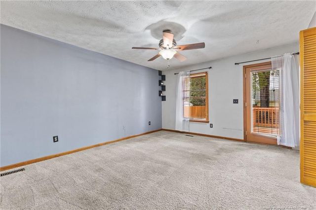 909 Flintwood Road, Fayetteville, NC 28314