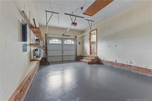 909 Flintwood Road, Fayetteville, NC 28314