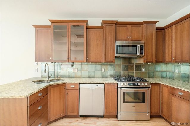 942 S Pearl Street 101, Denver, CO 80209