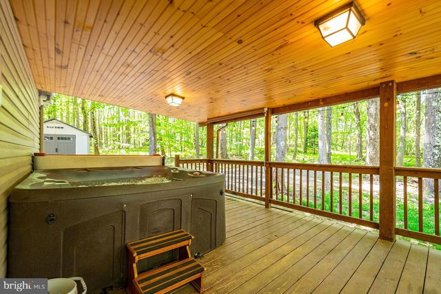 1286 LIMPOPO LN, Mc Henry, MD 21541