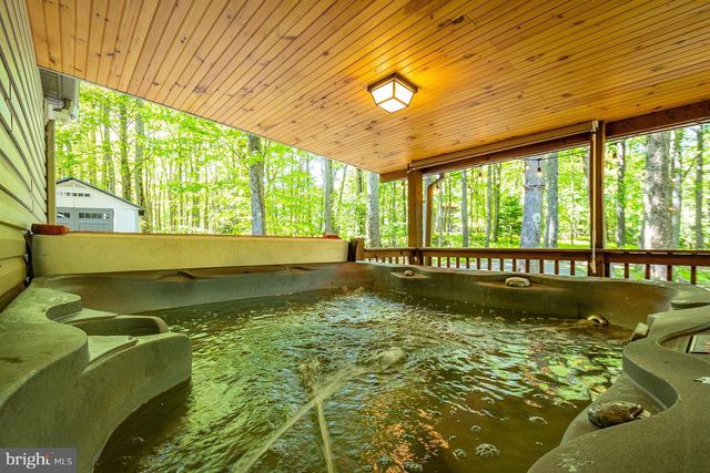 1286 LIMPOPO LN, Mc Henry, MD 21541