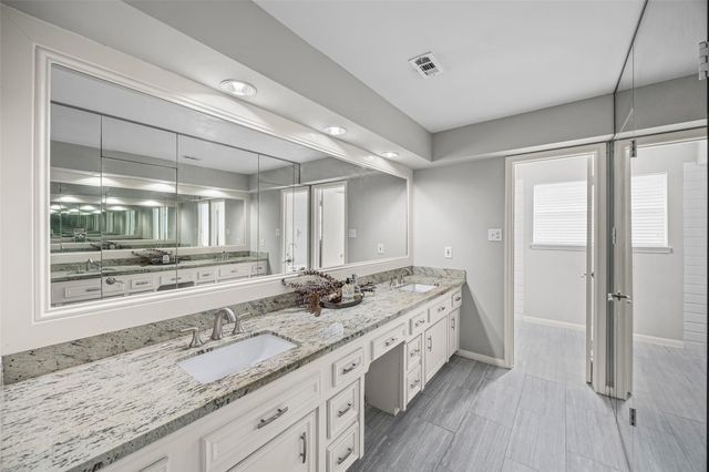 14010 Court Of Regents, Houston, TX 77069