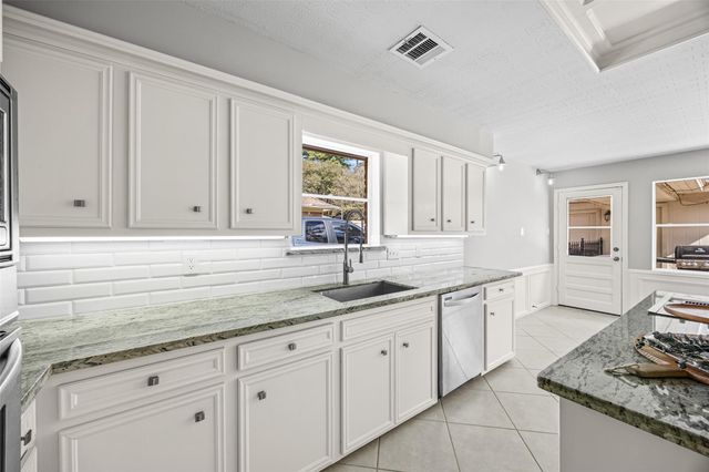 14010 Court Of Regents, Houston, TX 77069