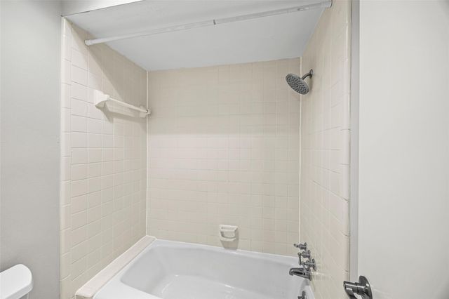 14010 Court Of Regents, Houston, TX 77069