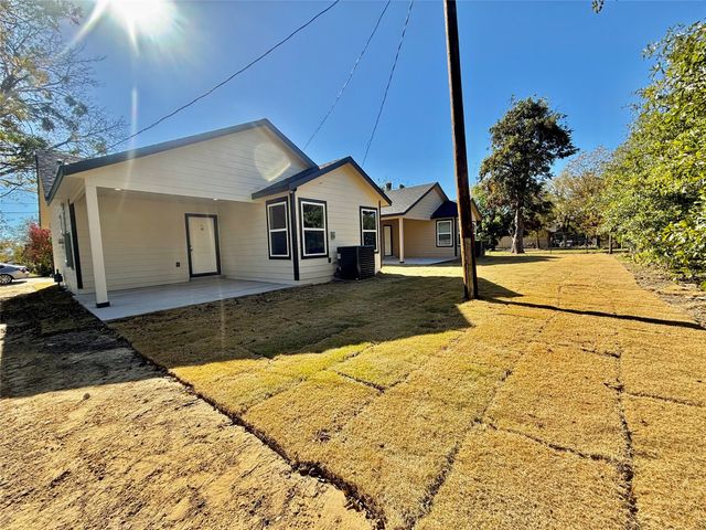 1616 Cleveland Street, Greenville, TX 75401