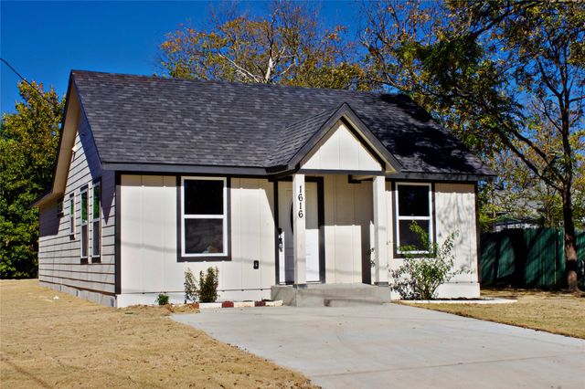 1616 Cleveland Street, Greenville, TX 75401