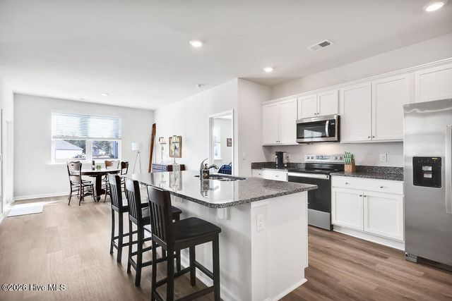 922 Shipley Way SW, Supply, NC 28462