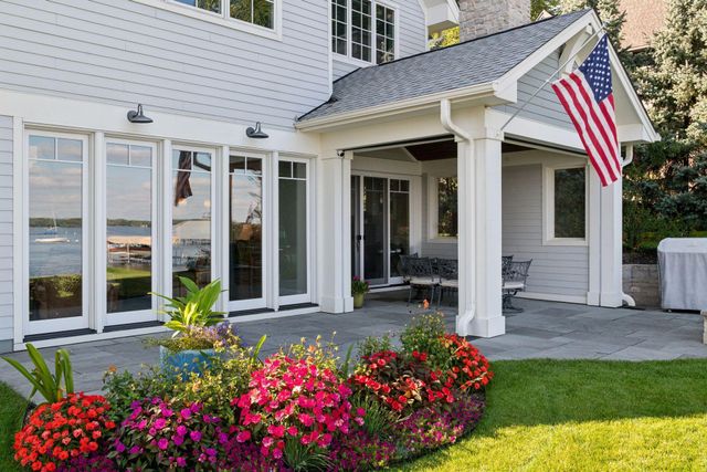 245 Lakeview Avenue, Tonka Bay, MN 55331