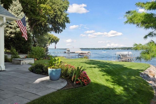 245 Lakeview Avenue, Tonka Bay, MN 55331