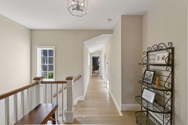 245 Lakeview Avenue, Tonka Bay, MN 55331